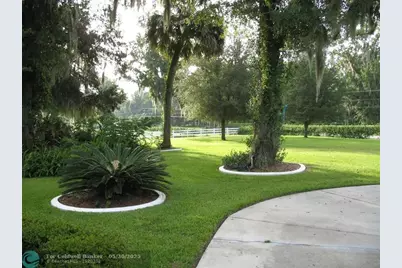 555 SW 87th Pl, Ocala, FL 34476 - Photo 11