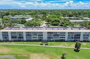 2801 Victoria Way, Coconut Creek, FL 33066 - Photo 27