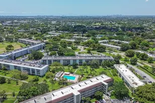 2804 Victoria Way, Coconut Creek, FL 33066 - Photo 35