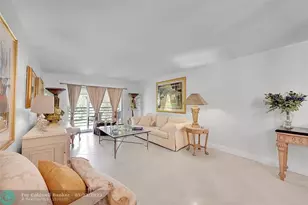 2804 Victoria Way, Coconut Creek, FL 33066 - Photo 3