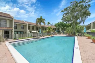 6017 Bayview Dr, Fort Lauderdale, FL 33308 - Photo 23