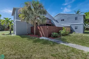 27 Crossings Cir, Boynton Beach, FL 33435 - Photo 1