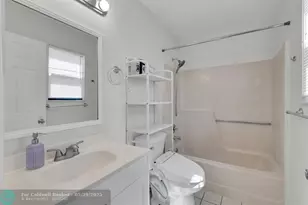 27 Crossings Cir, Boynton Beach, FL 33435 - Photo 25