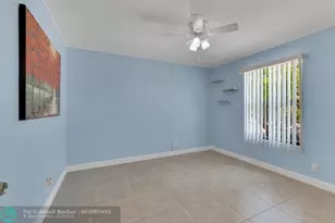 27 Crossings Cir, Boynton Beach, FL 33435 - Photo 23