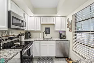 301 Olivewood Pl, Boca Raton, FL 33431 - Photo 33