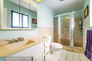 2113 NE 62nd St, Fort Lauderdale, FL 33308 - Photo 19