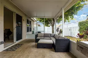 801 NW 130th Ave, Pembroke Pines, FL 33028 - Photo 15