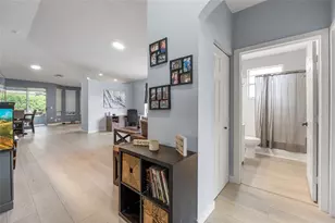 801 NW 130th Ave, Pembroke Pines, FL 33028 - Photo 9