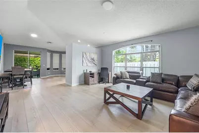 801 NW 130th Ave, Pembroke Pines, FL 33028 - Photo 5