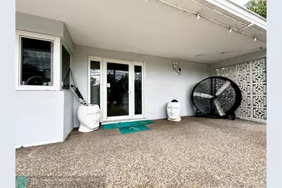 20515  Highland Lakes Blvd, Miami, FL 33179 - Photo 5