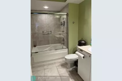 1551 N Flagler Dr, Unit #716, West Palm Beach, FL 33401 - Photo 21