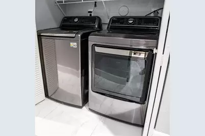 1102 SW 158th Ave, Pembroke Pines, FL 33027 - Photo 23