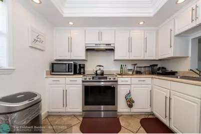 8821 NW 38th Dr, Unit #205A, Coral Springs, FL 33065 - Photo 5