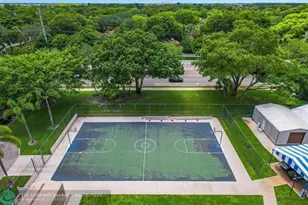 4161 Coral Tree Cir, Coconut Creek, FL 33073 - Photo 37