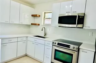 2425 Pierce St, Hollywood, FL 33020 - Photo 1