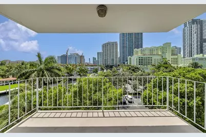 800 SE 4 St, Unit #405, Fort Lauderdale, FL 33301 - Photo 19