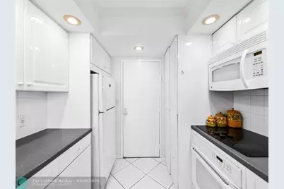 2200 S Ocean Ln, Unit #2607, Fort Lauderdale, FL 33316 - Photo 9