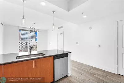 315 NE 3rd Ave, Unit #805, Fort Lauderdale, FL 33301 - Photo 7