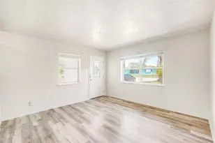 140 SE Serenata Ct, Port Saint Lucie, FL 34983 - Photo 9