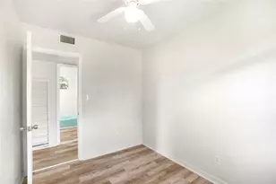 140 SE Serenata Ct, Port Saint Lucie, FL 34983 - Photo 19