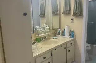 1000 Colony Point Cir, Pembroke Pines, FL 33026 - Photo 13