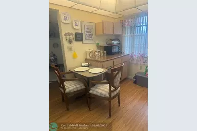 1000  Colony Point Cir, Unit #422, Pembroke Pines, FL 33026 - Photo 3
