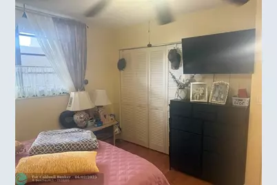 1000  Colony Point Cir, Unit #422, Pembroke Pines, FL 33026 - Photo 15