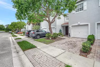 8713  Cypress Walk Ct, Tamarac, FL 33321 - Photo 1