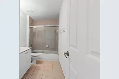 8244  Prestige Commons Dr, Tamarac, FL 33321 - Photo 19