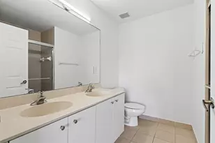 8244 Prestige Commons Dr, Tamarac, FL 33321 - Photo 15