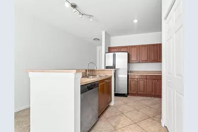 8244  Prestige Commons Dr, Tamarac, FL 33321 - Photo 7