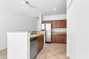 8244 Prestige Commons Dr, Tamarac, FL 33321 - Photo 7