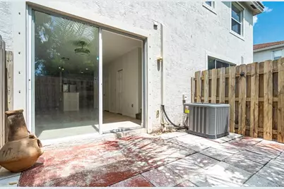 8244  Prestige Commons Dr, Tamarac, FL 33321 - Photo 29