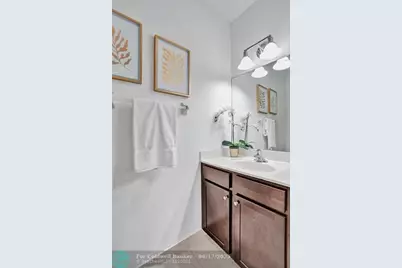 9637  Watercrest Isle, Parkland, FL 33076 - Photo 27