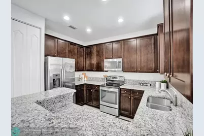 9637  Watercrest Isle, Parkland, FL 33076 - Photo 25