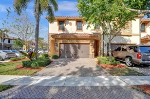 9637 Watercrest Isle, Parkland, FL 33076 - Photo 7