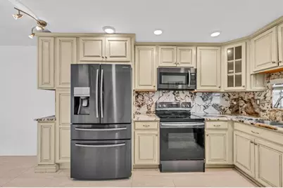 8941 S Hollybrook Blvd, Unit #104, Pembroke Pines, FL 33025 - Photo 11