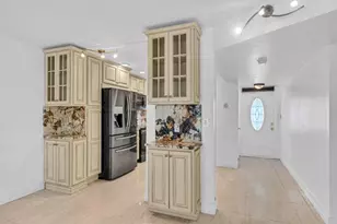 8941 S Hollybrook Blvd, Pembroke Pines, FL 33025 - Photo 13