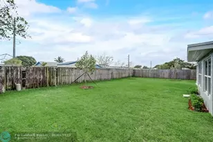 520 SW 13th Pl, Deerfield Beach, FL 33441 - Photo 35