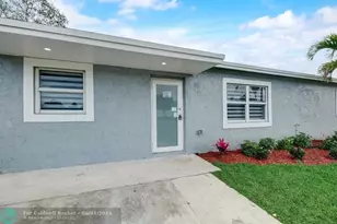 520 SW 13th Pl, Deerfield Beach, FL 33441 - Photo 5