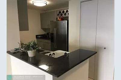 1861 NW South River Dr, Unit #2008, Miami, FL 33125 - Photo 5