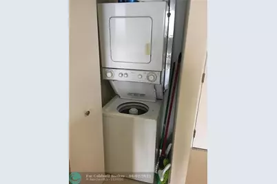 1861 NW South River Dr, Unit #2008, Miami, FL 33125 - Photo 11