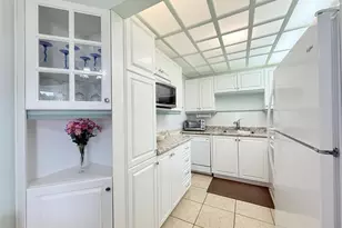 15 Markham A, Deerfield Beach, FL 33442 - Photo 9