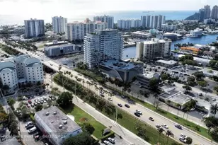 3000 E Oakland Park Blvd, Fort Lauderdale, FL 33306 - Photo 13