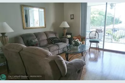 206 SE 10th St, Unit #302, Dania Beach, FL 33004 - Photo 3