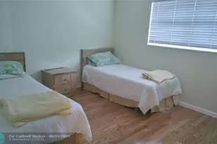 206 SE 10th St, Dania Beach, FL 33004 - Photo 11