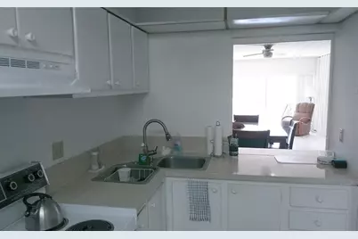 465  Paradise Isle Blvd, Unit #207, Hallandale Beach, FL 33009 - Photo 7