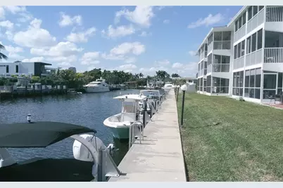465  Paradise Isle Blvd, Unit #307, Hallandale Beach, FL 33009 - Photo 17