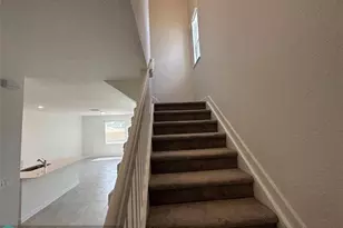 2437 NW 131st Cir, Miami, FL 33167 - Photo 7