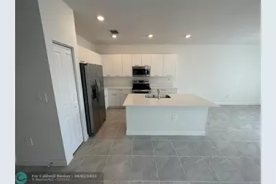 2437 NW 131st Cir, Miami, FL 33167 - Photo 5